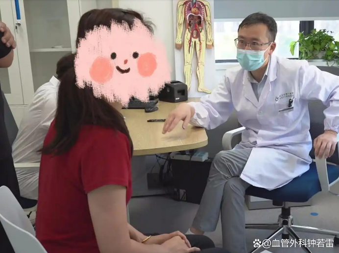 42岁女士静脉曲张嫌腿丑，20年不敢穿裙子，微创治疗后重拾自信
