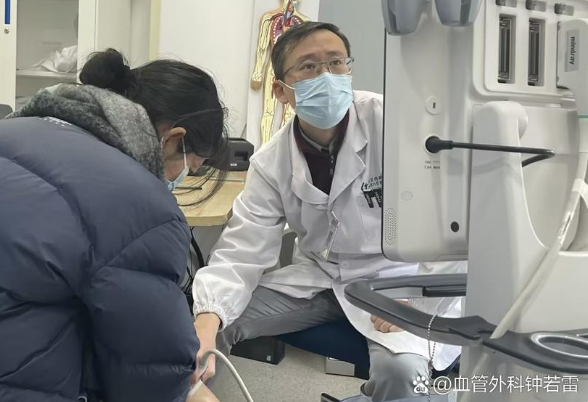 老年静脉曲张患者有高血压、糖尿病，还能做微创吗？